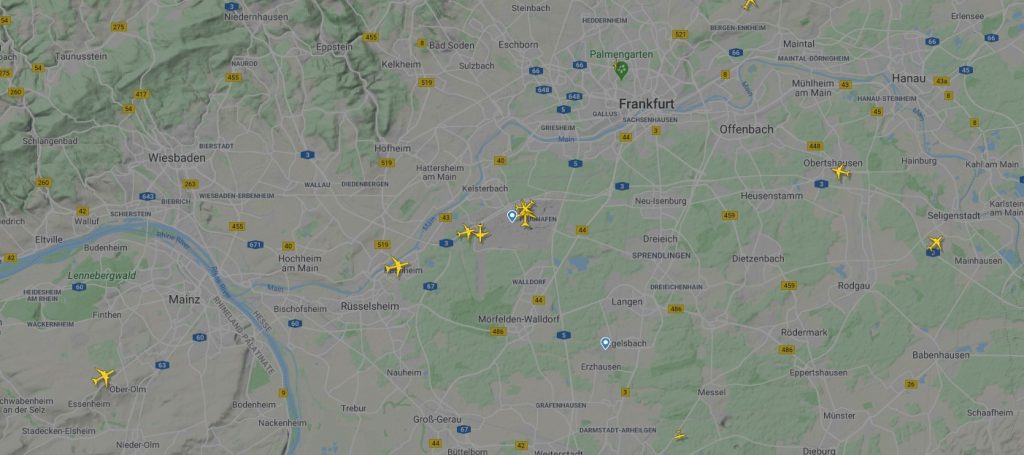 Flightradar24 - небо над Франкфуртом